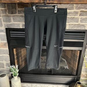 Nike Dri-Fit Capri Legging